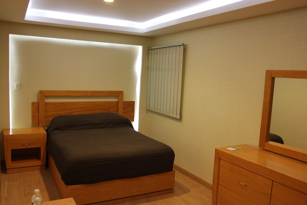 Hotel Suites Victoria