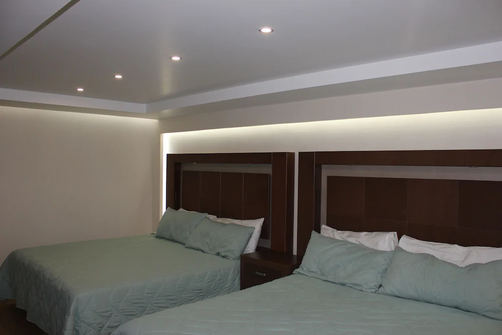 Hotel Suites Victoria