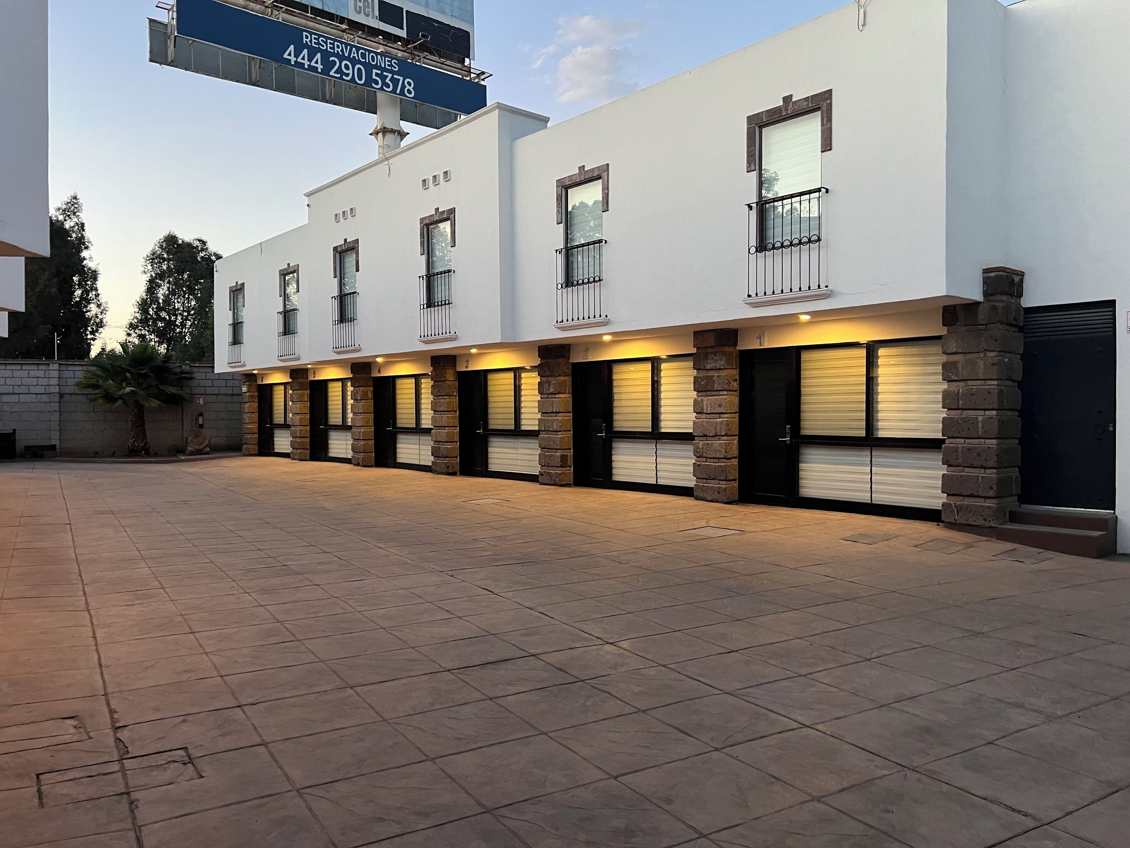 Qa Hotel
