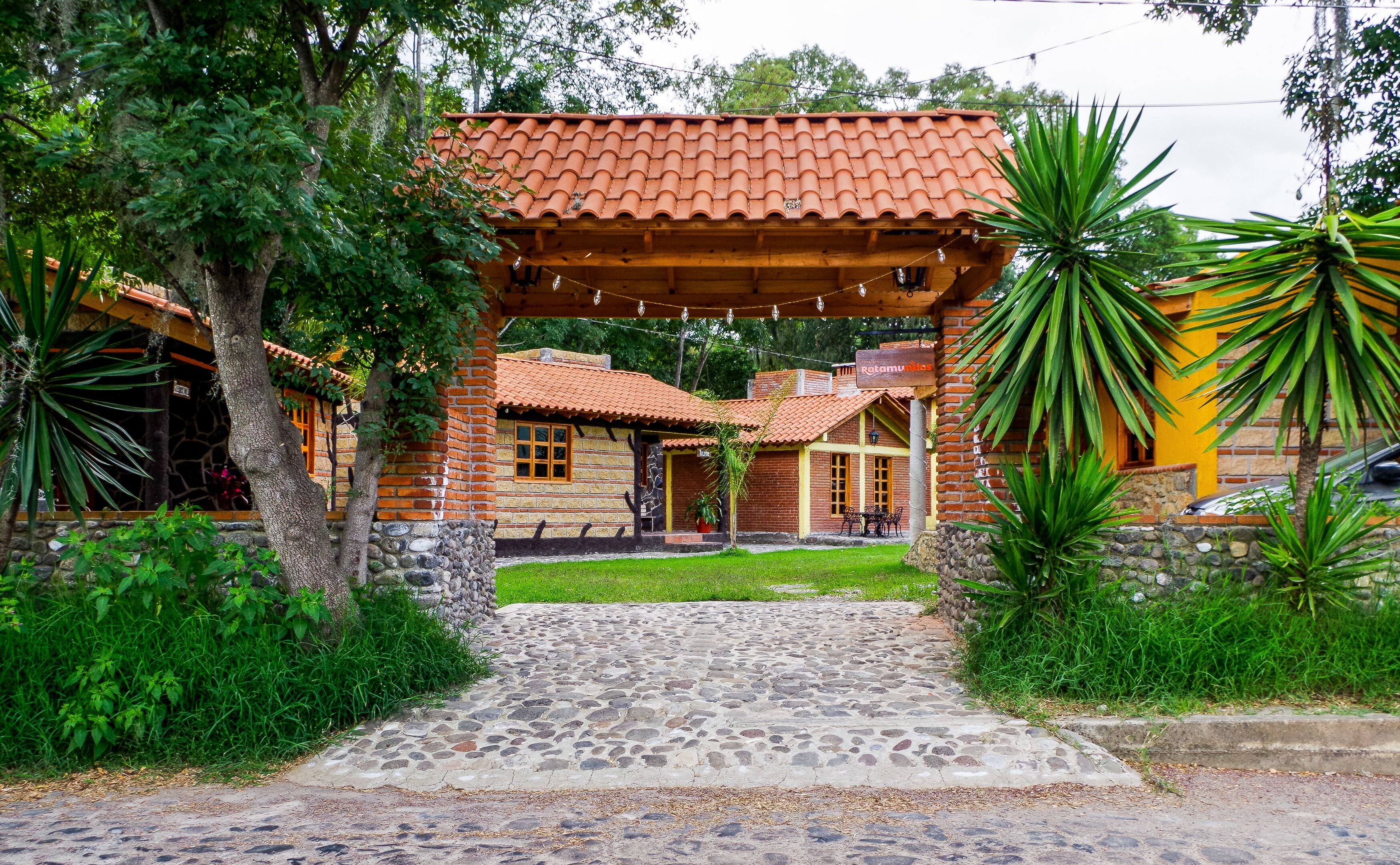 Cabañas Del Bosque by Rotamundos