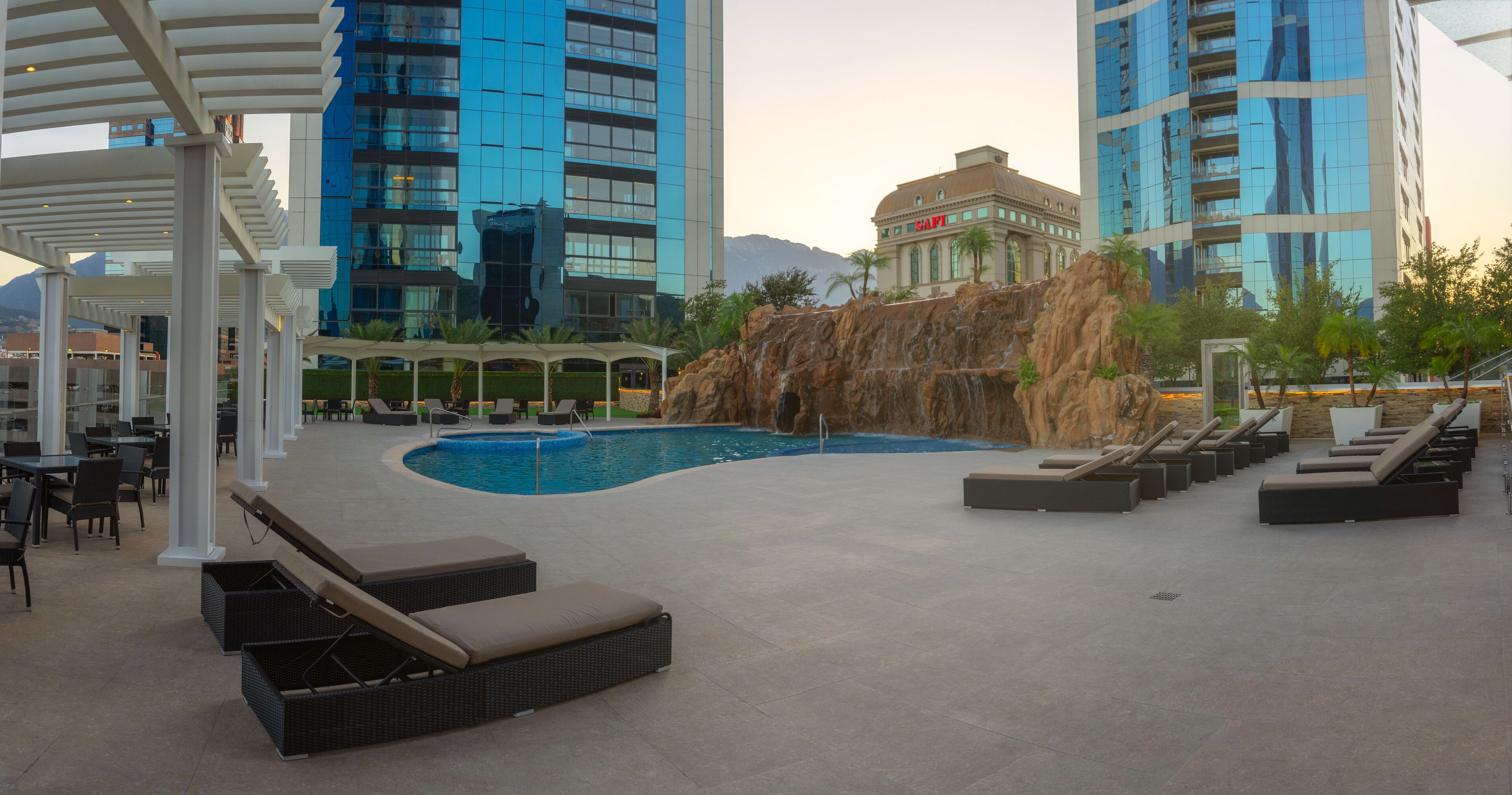 Hotel Safi Metropolitan