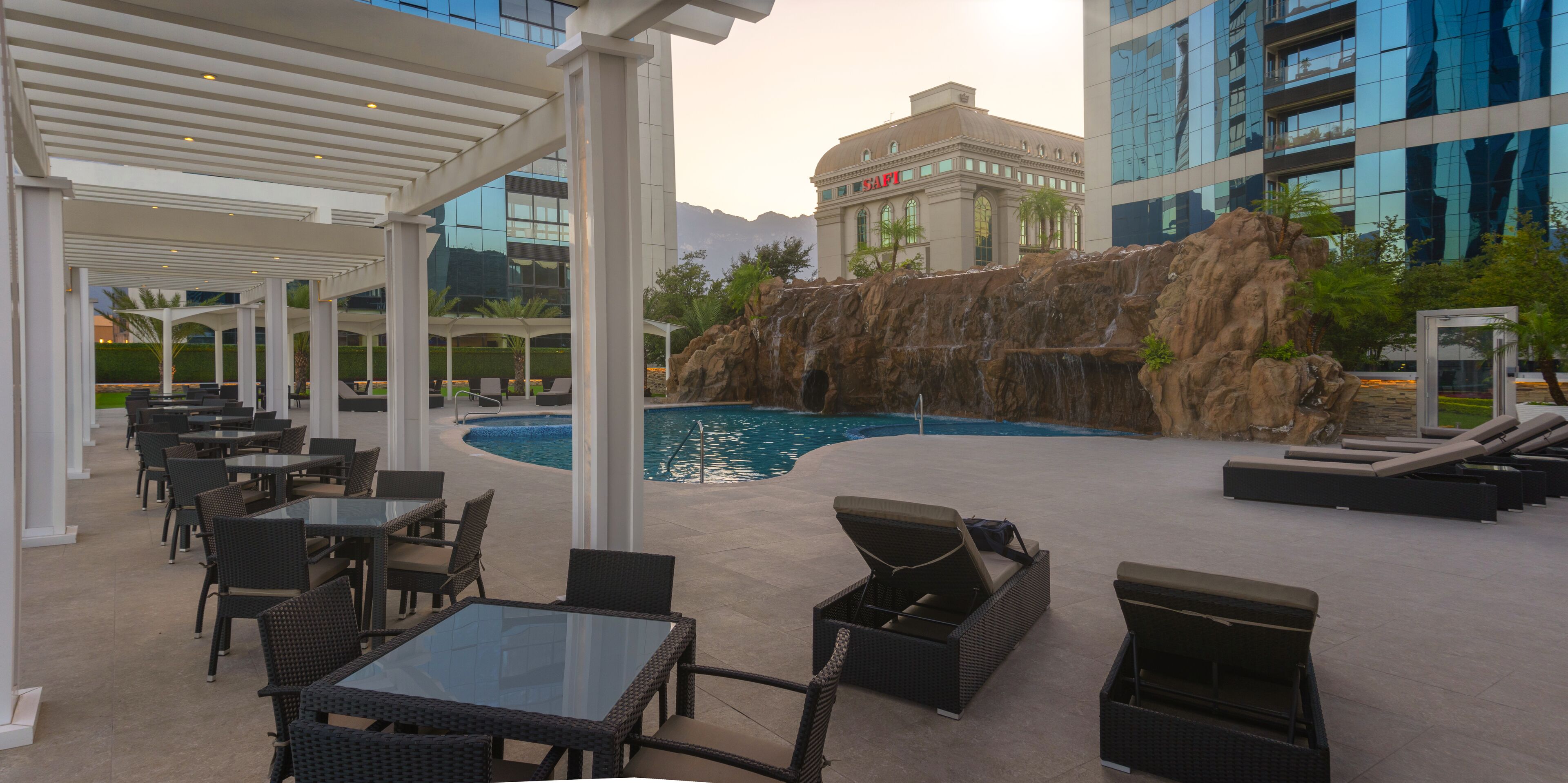 Hotel Safi Metropolitan