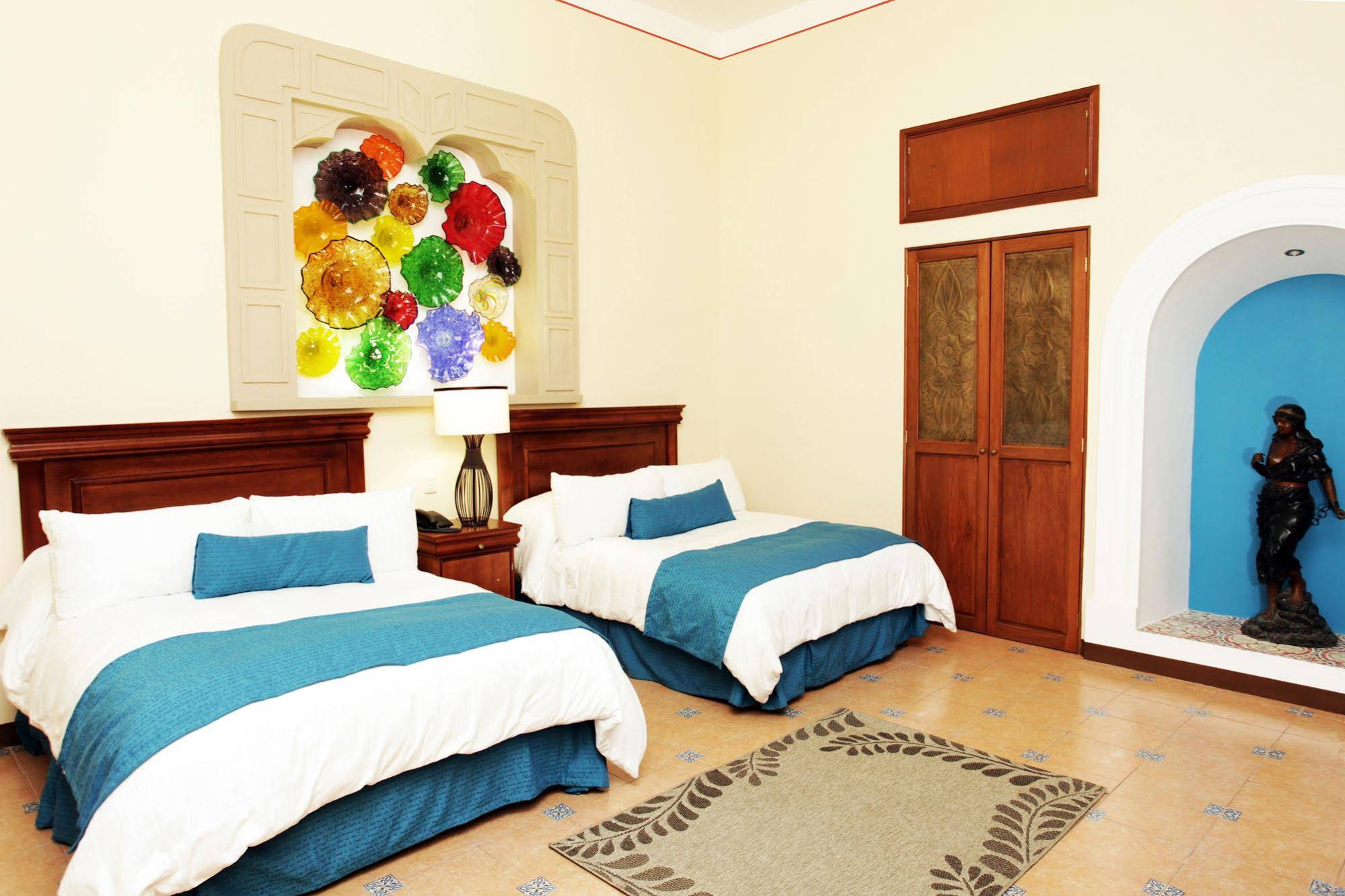 Gran Casa Sayula Galeria & SPA
