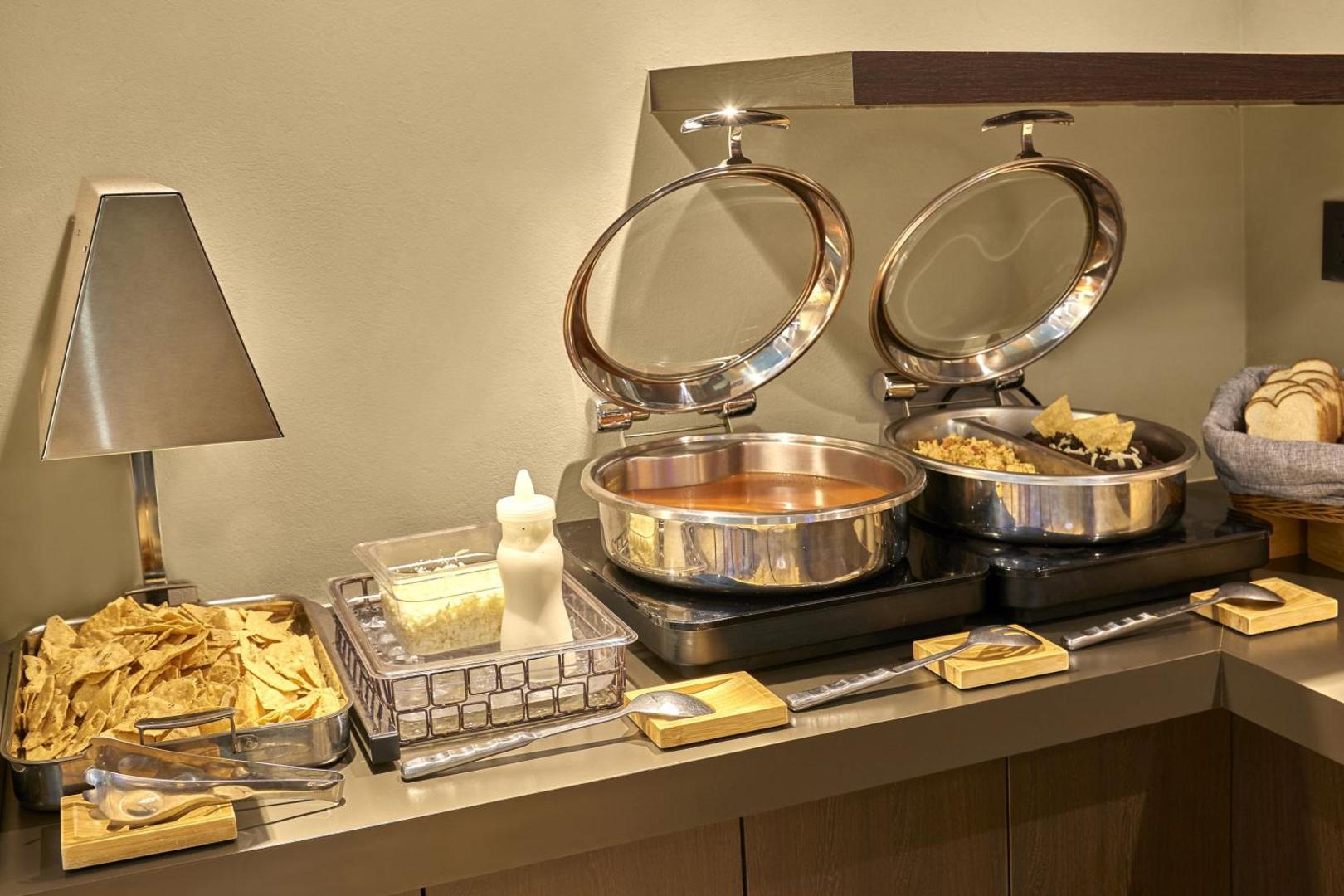 City Express Suites by Marriott Silao Aeropuerto