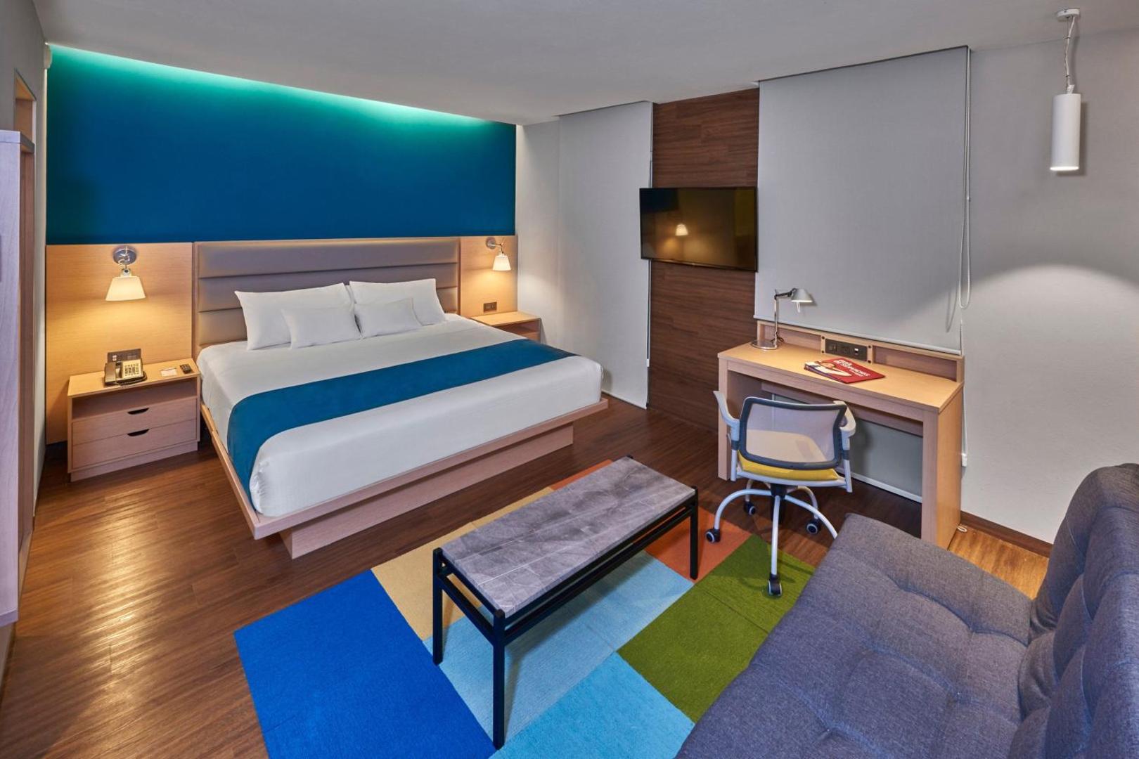 City Express Suites by Marriott Silao Aeropuerto