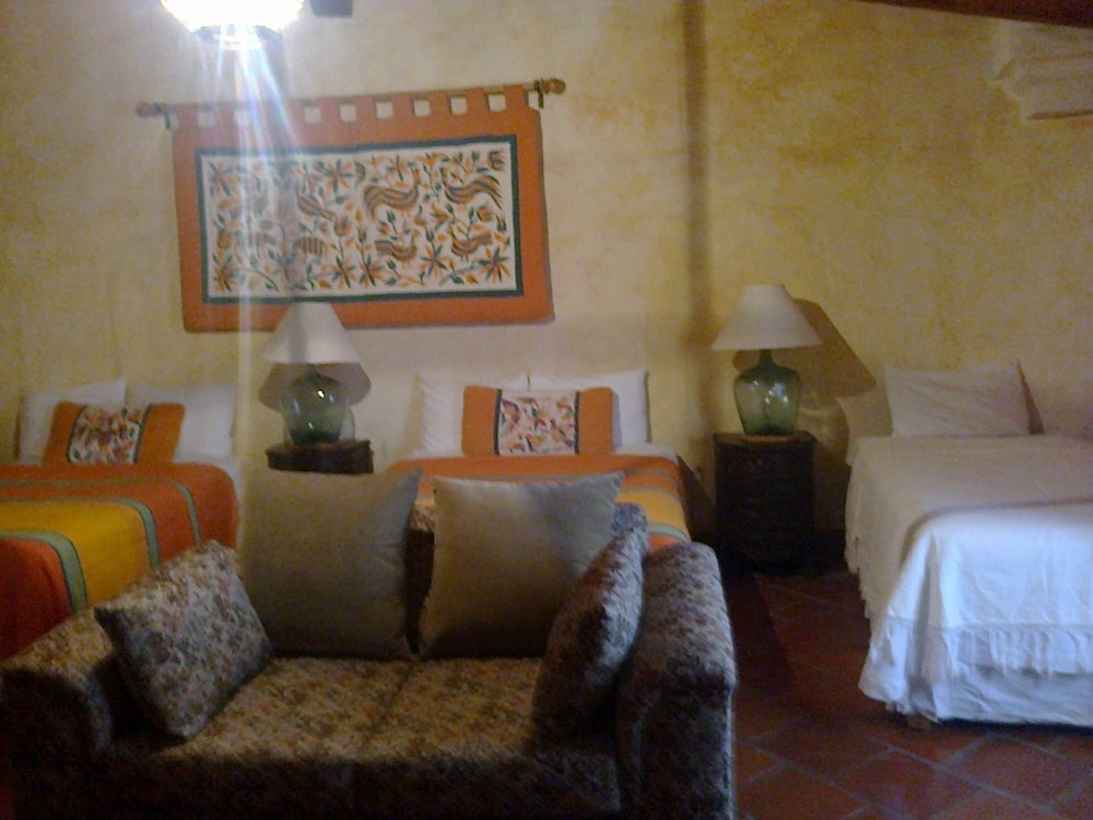 Casona De Manzano B&B