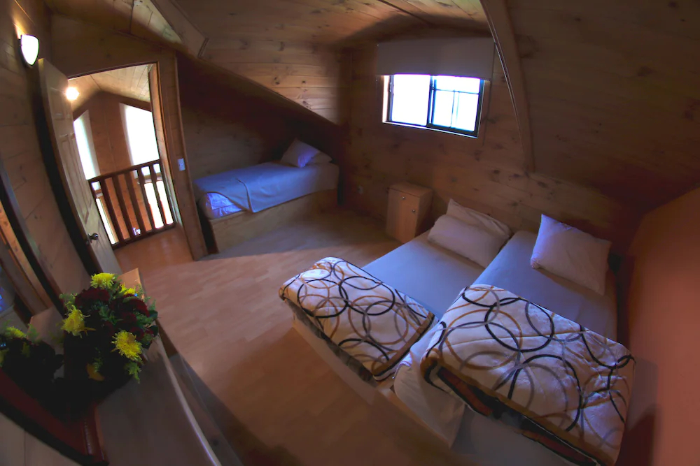 Molino Del Rey Cabins