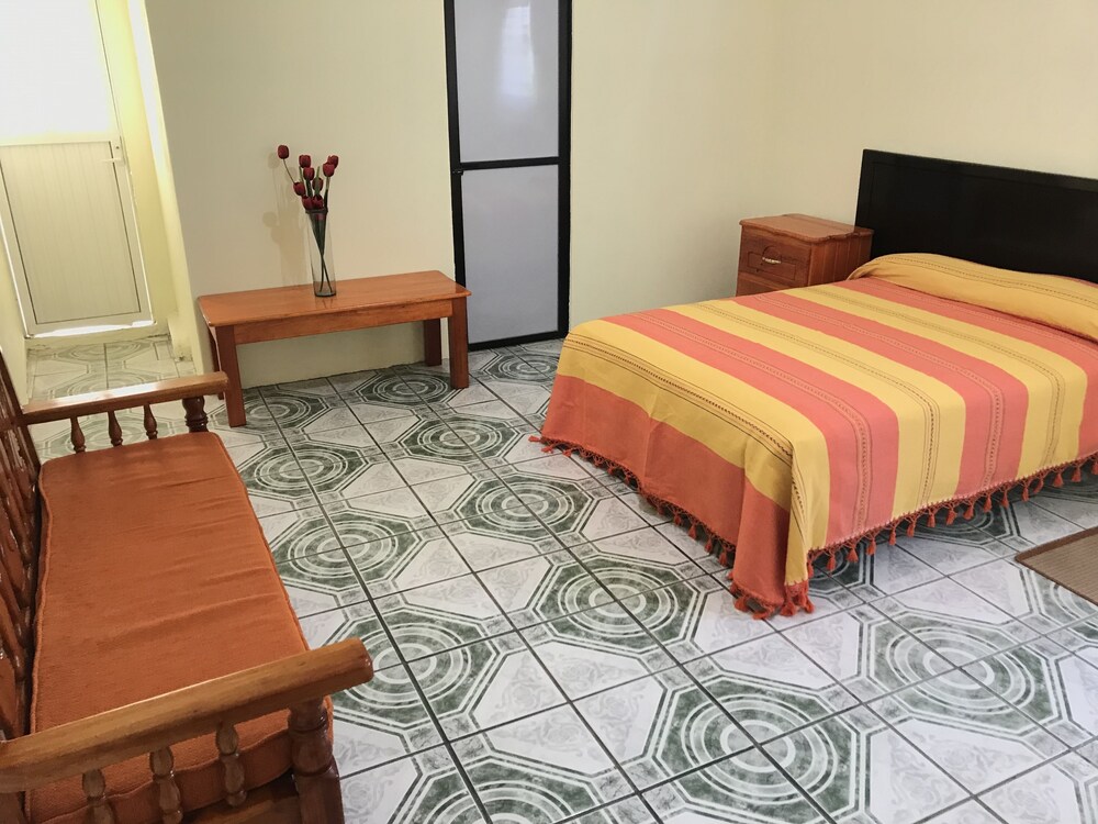 Casa De Huespedes Elim
