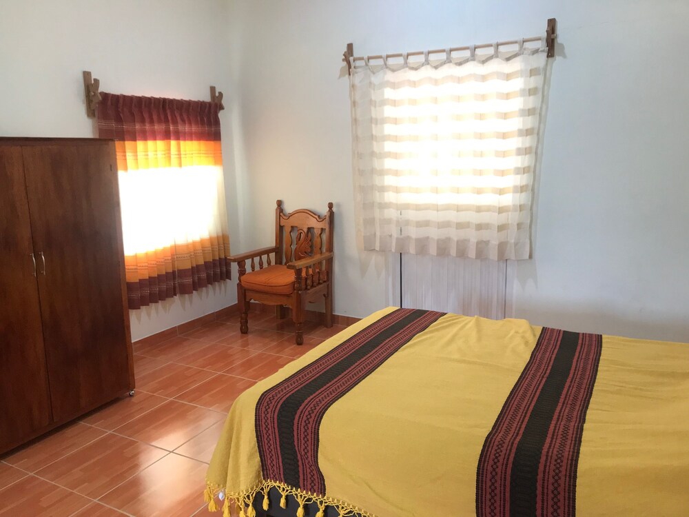 Casa De Huespedes Elim