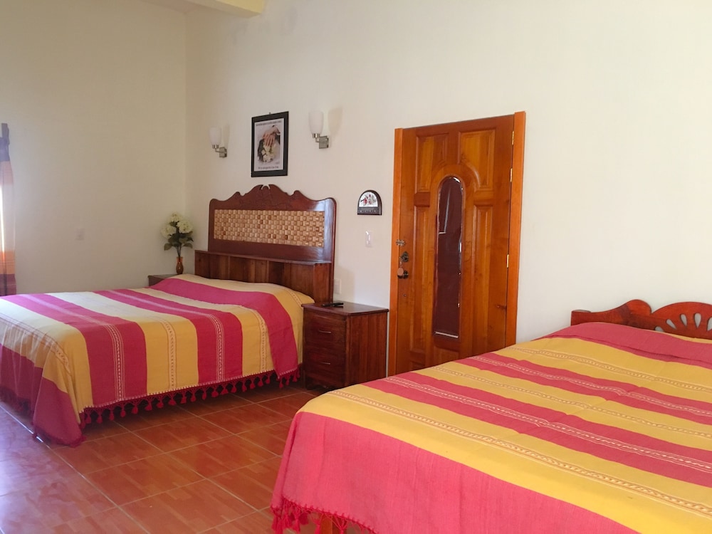 Casa De Huespedes Elim