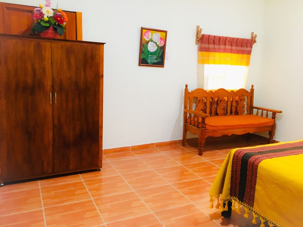 Casa De Huespedes Elim