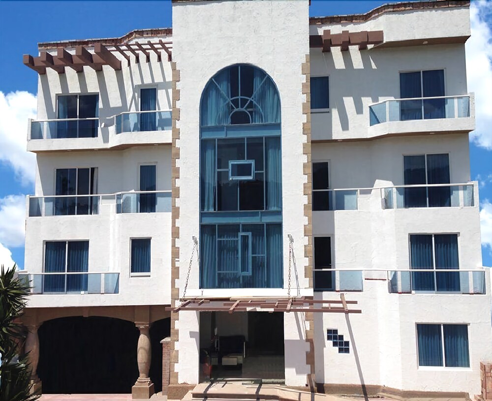 Hotel Cancalli Business & Suites