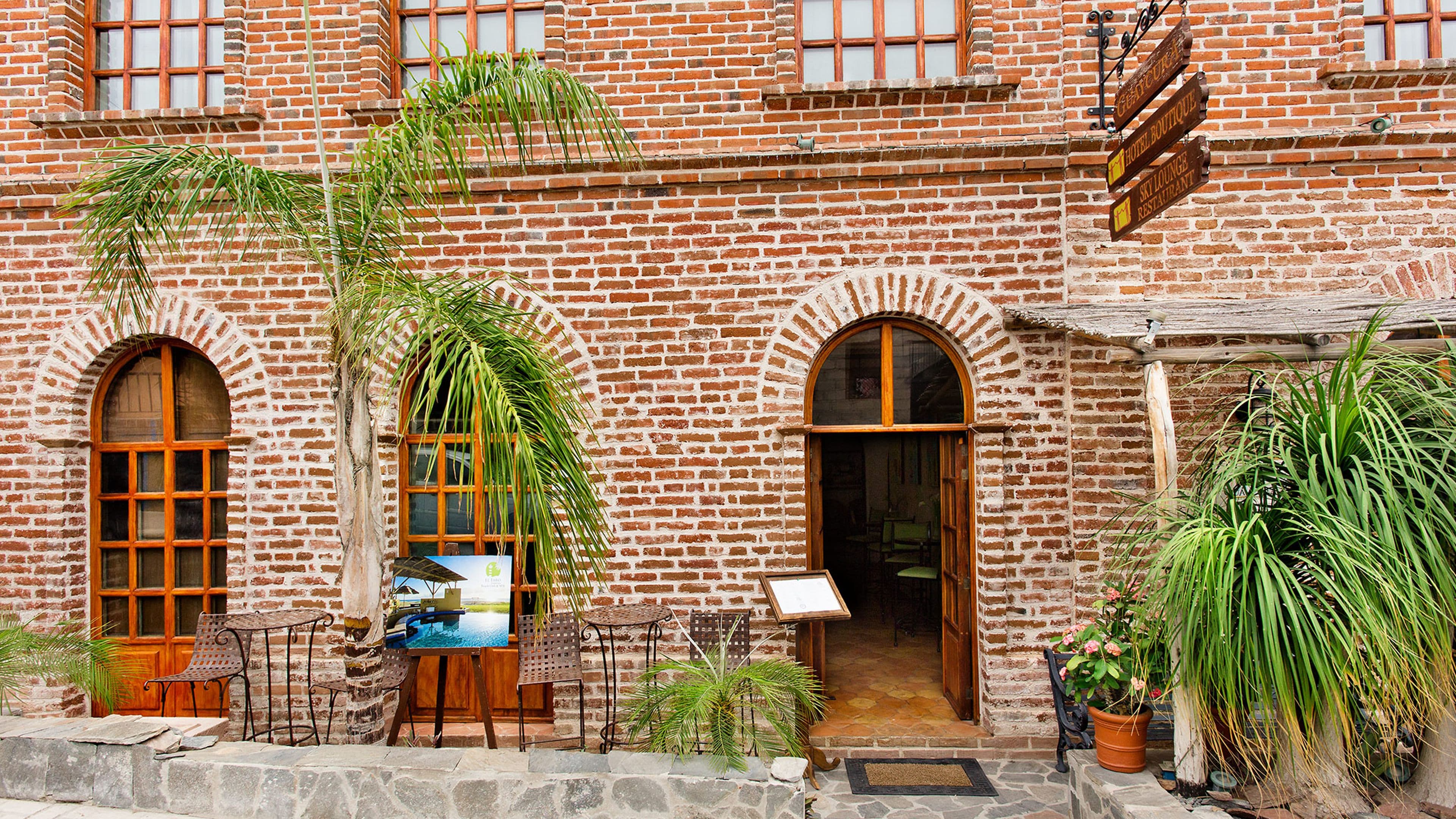 Guaycura Boutique Hotel, Beach Club & Spa