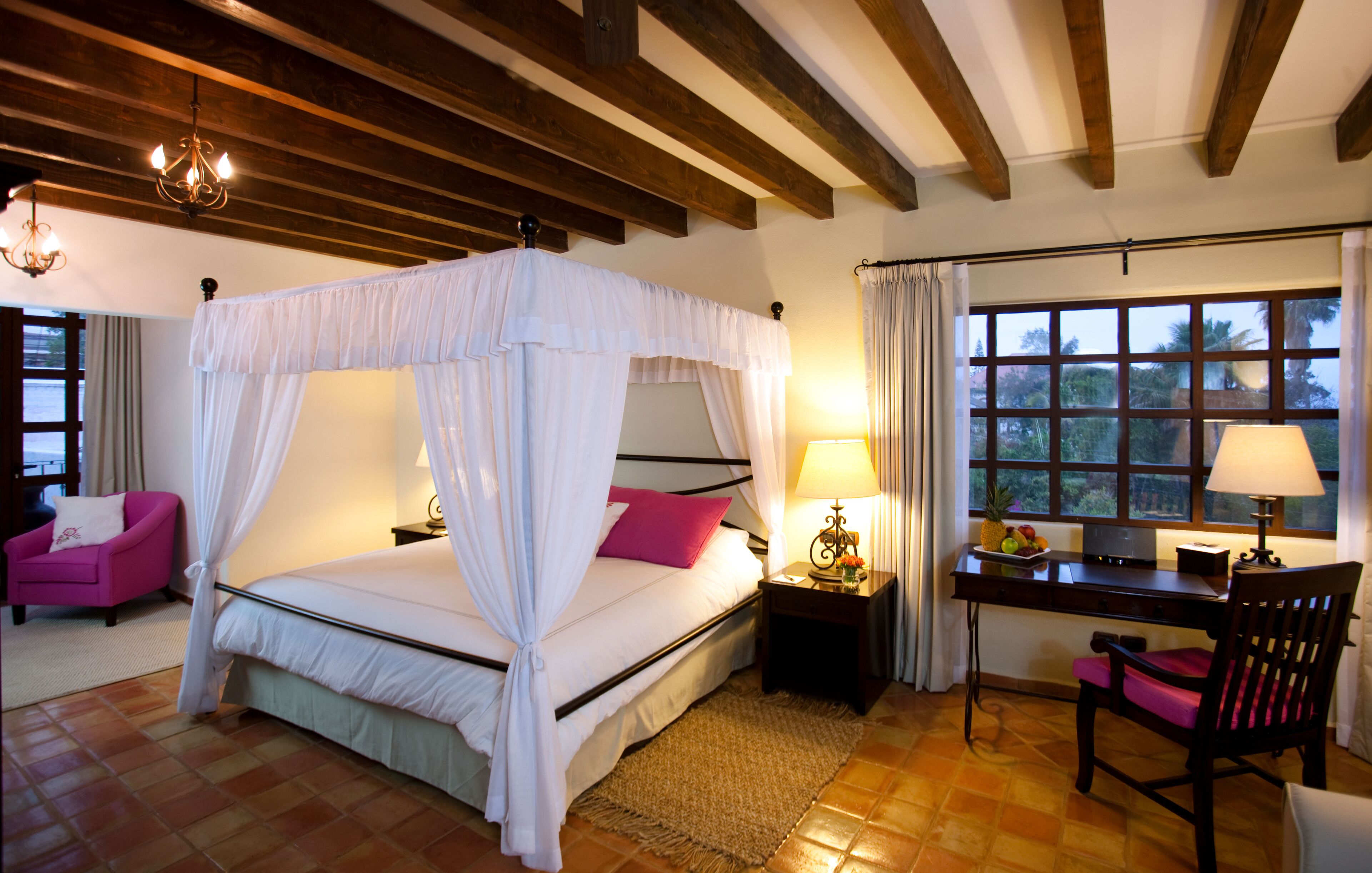 Guaycura Boutique Hotel, Beach Club & Spa