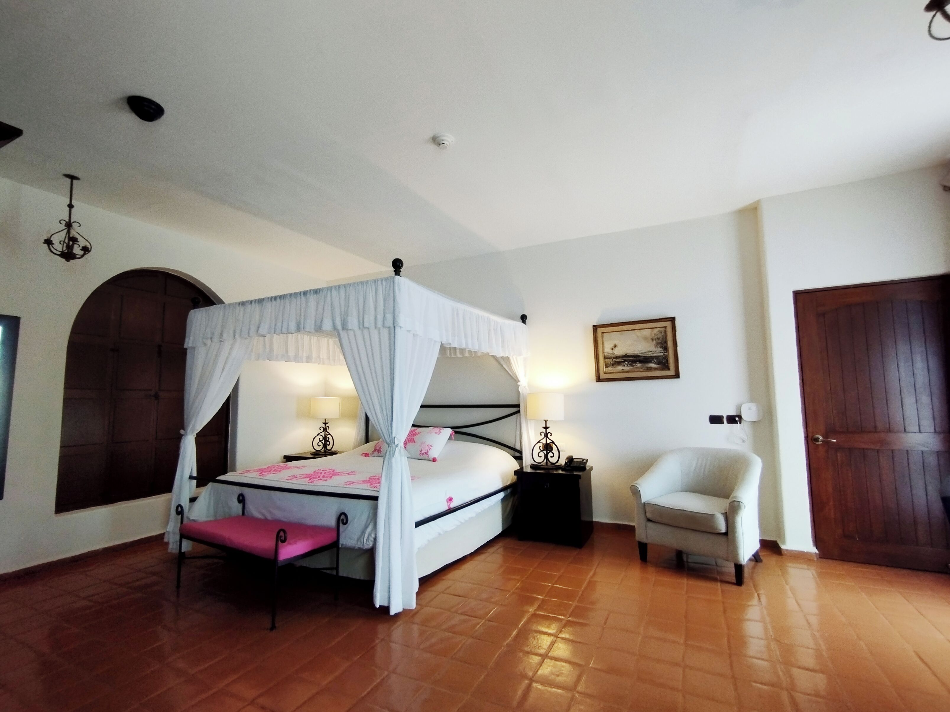 Guaycura Boutique Hotel, Beach Club & Spa