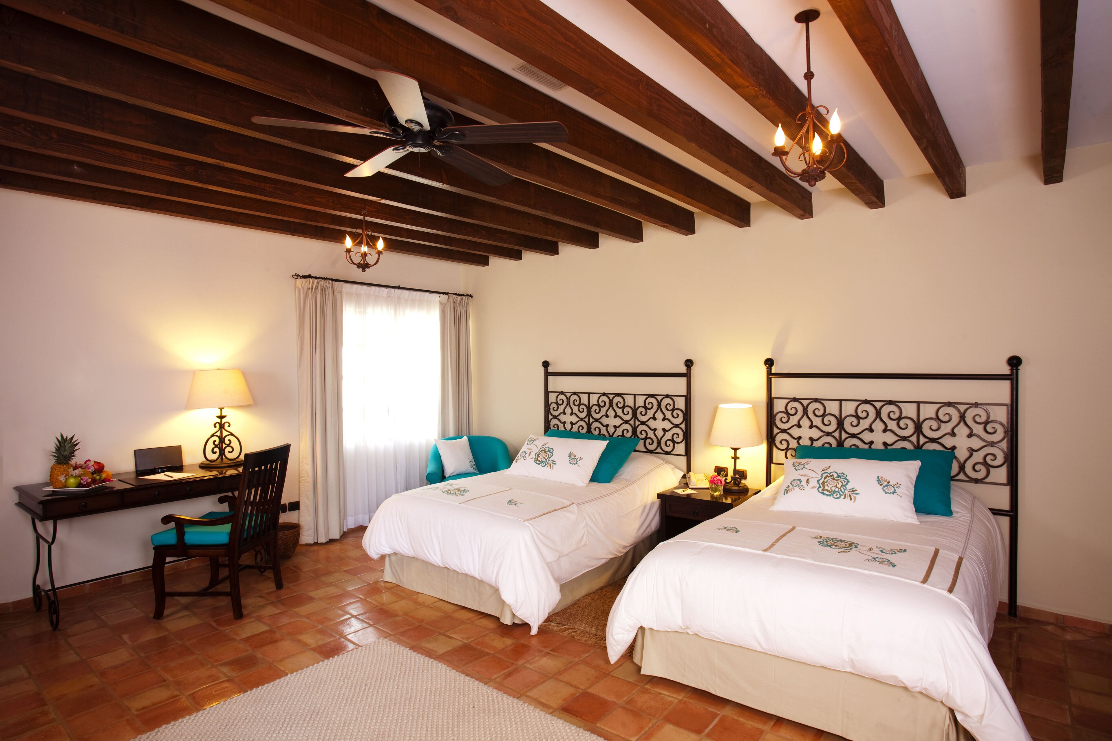 Guaycura Boutique Hotel, Beach Club & Spa