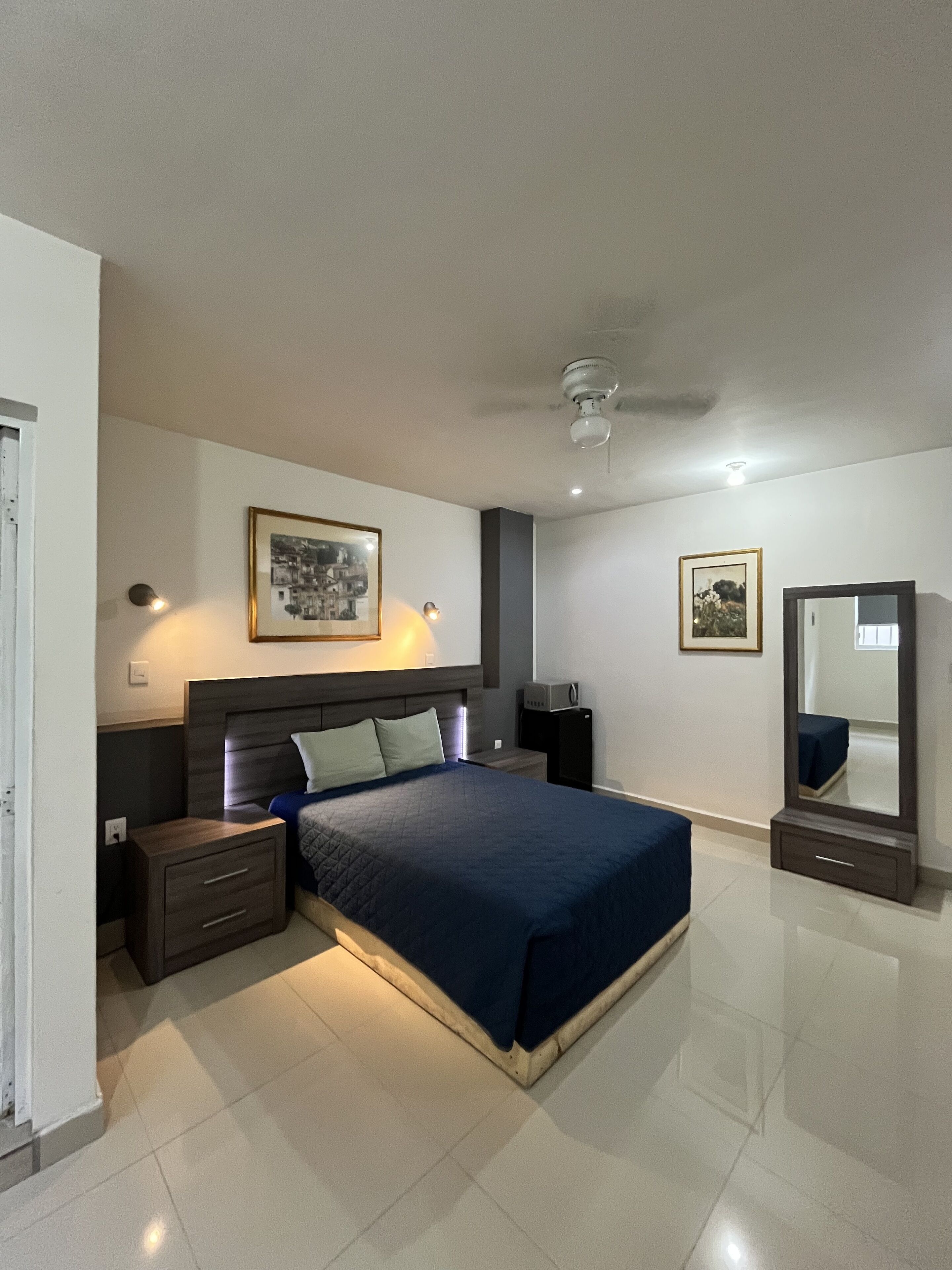 Bed Bed Hotel