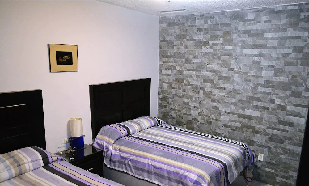 Hotel Laguna Inn