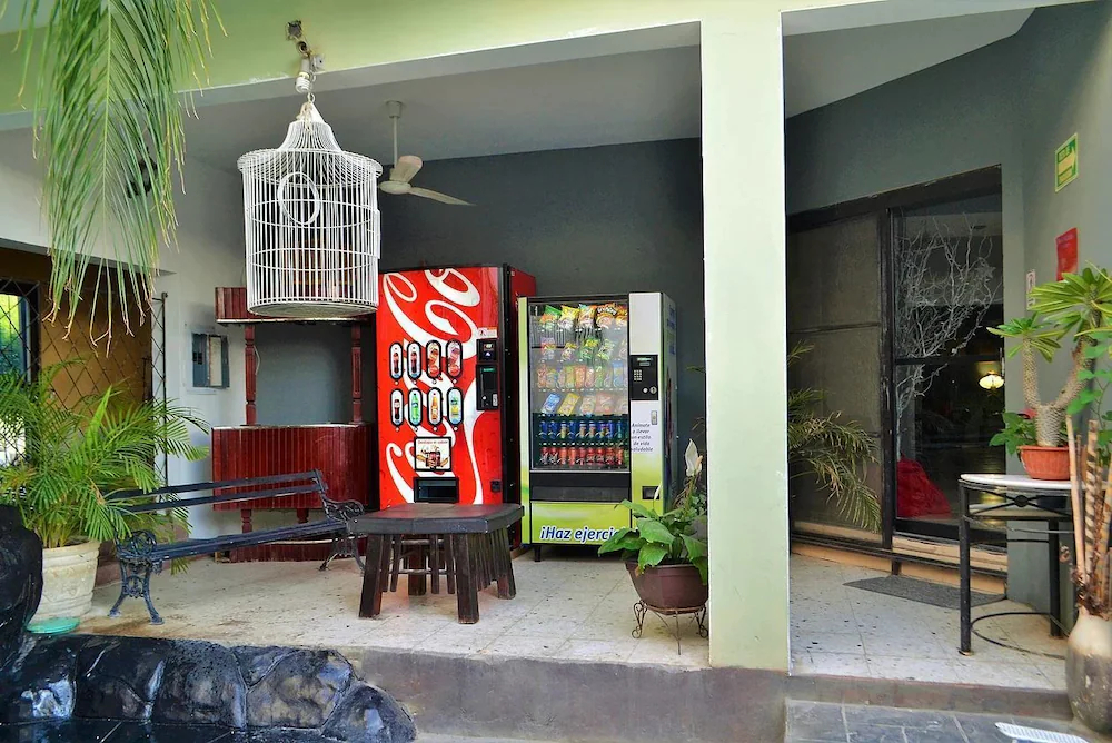 Hotel Laguna Inn