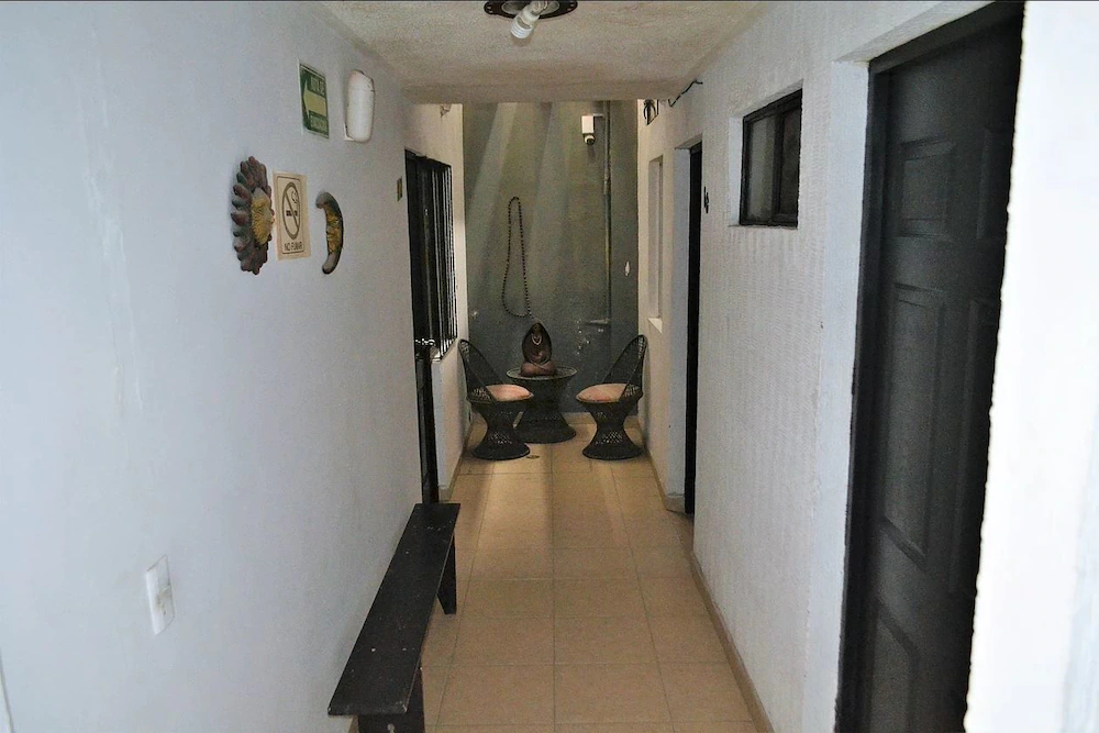 Hotel Laguna Inn