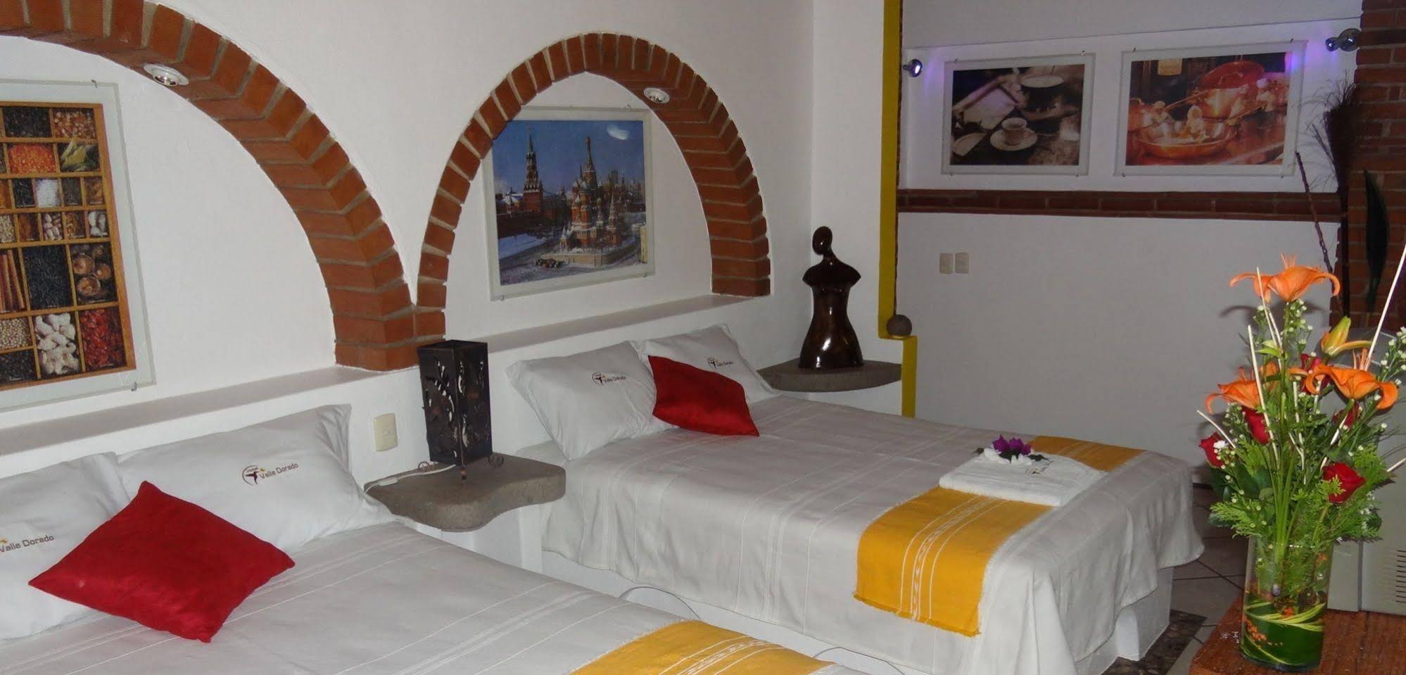 Hotel Valle Dorado