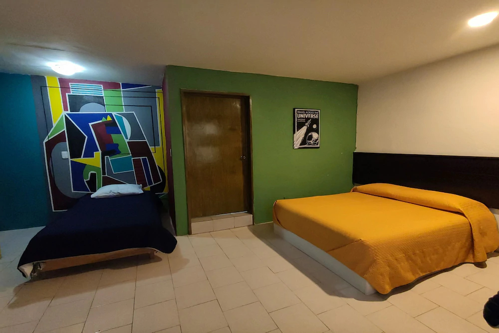Hostal Camp De Lux