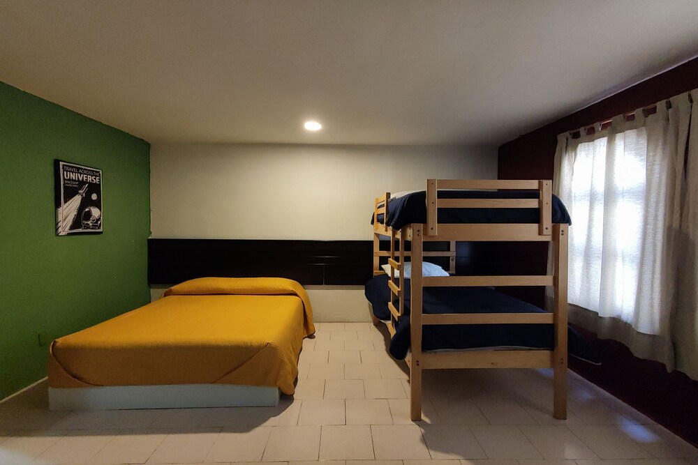 Hostal Camp De Lux