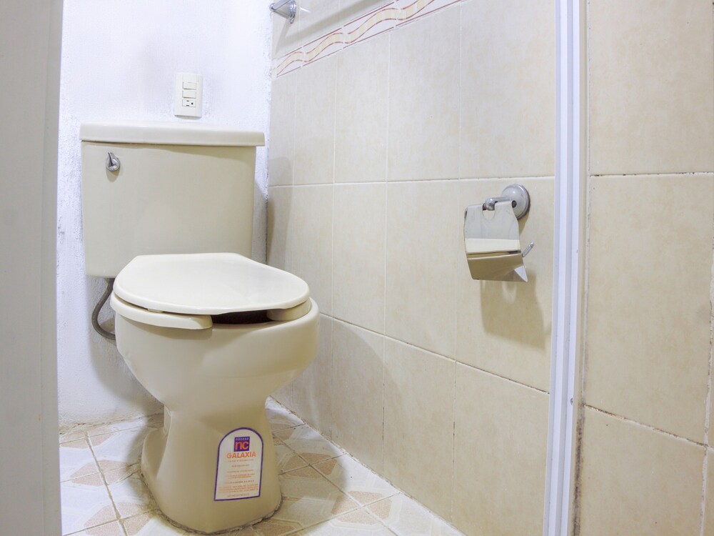 Hotel Del Centro by OYO Rooms