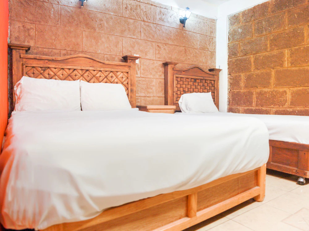 Hotel Del Centro by OYO Rooms