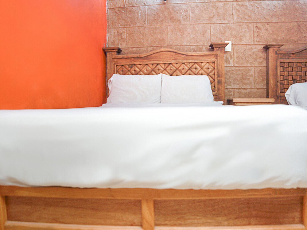 Hotel Del Centro by OYO Rooms
