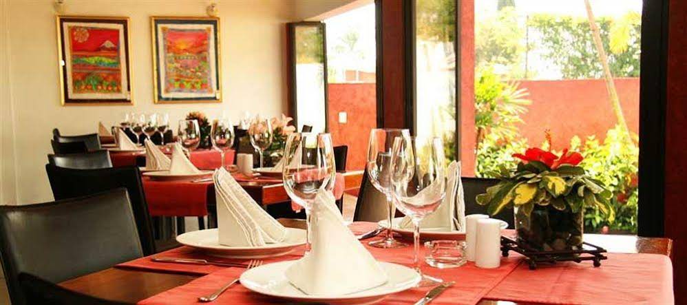 Casa Poezia Boutique