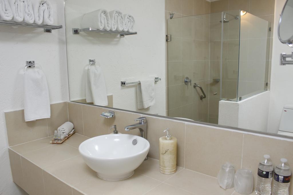 Radisson Hotel Quinta Rubelinas Cuernavaca