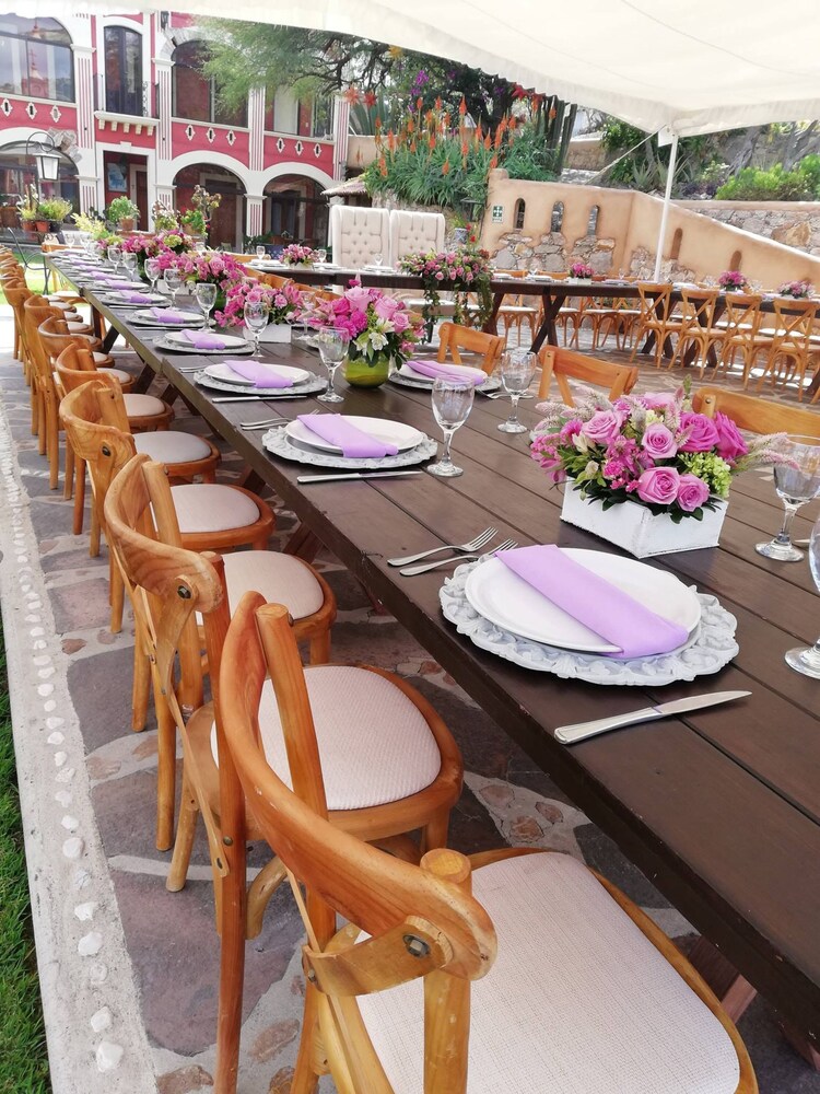 Hotel Centenario Los Arroyitos