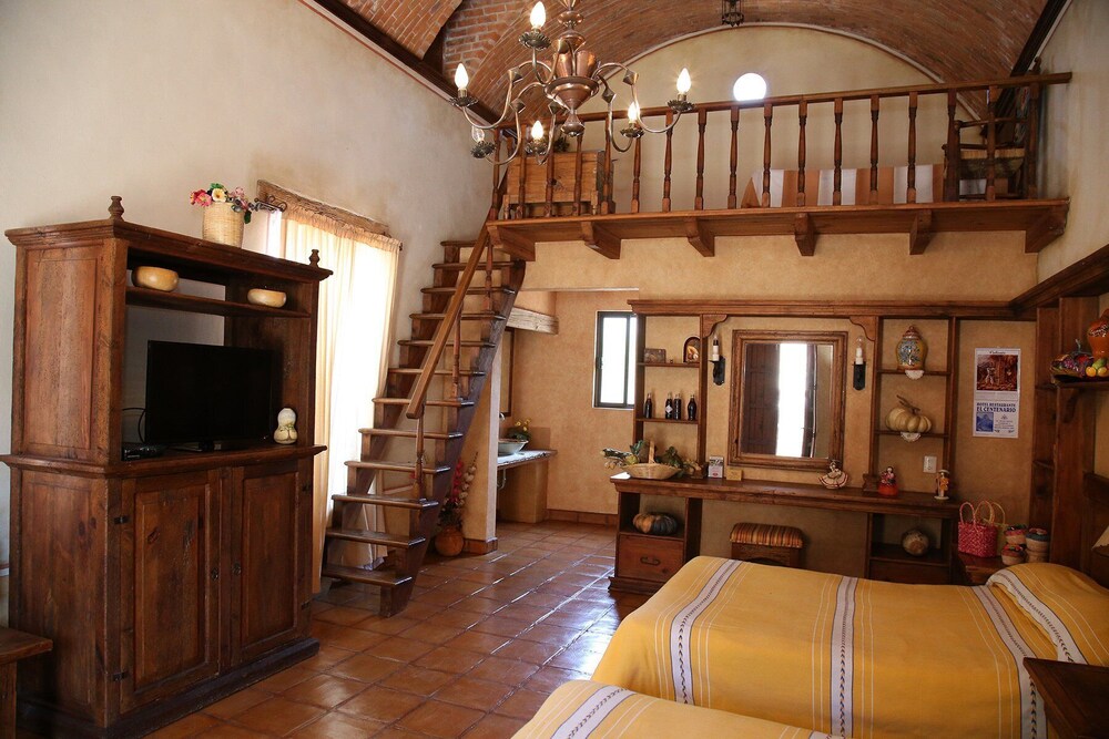 Hotel Centenario Los Arroyitos