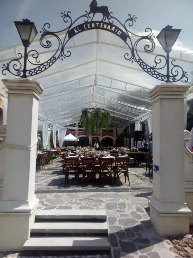 Hotel Centenario Los Arroyitos