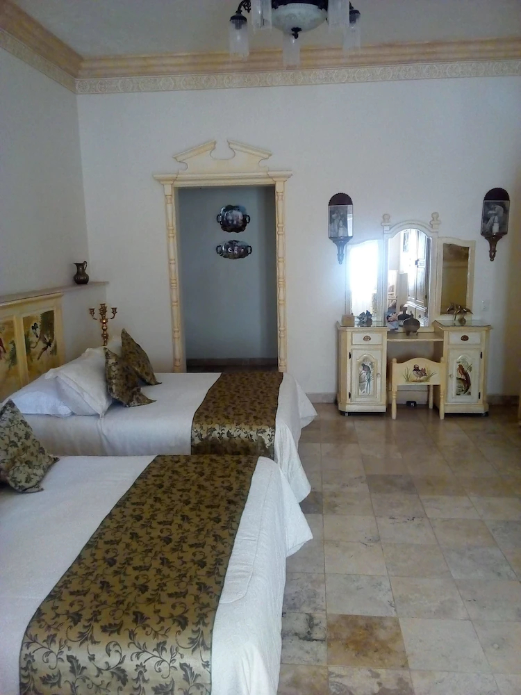 Hotel Centenario Los Arroyitos