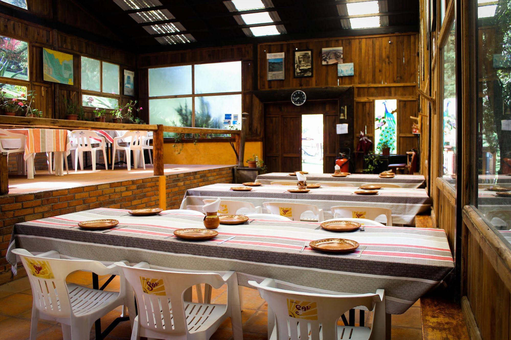 Los Vagones Cabanas Restaurante Bar