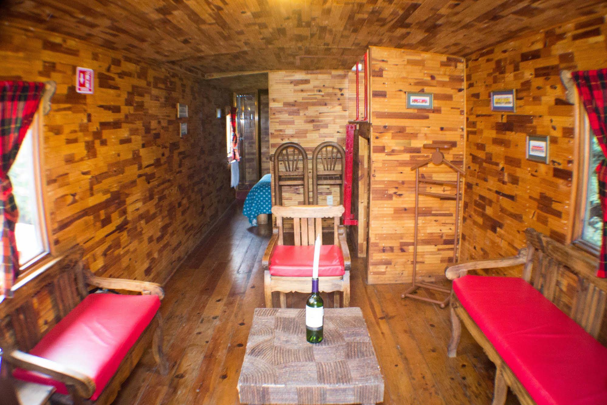 Los Vagones Cabanas Restaurante Bar