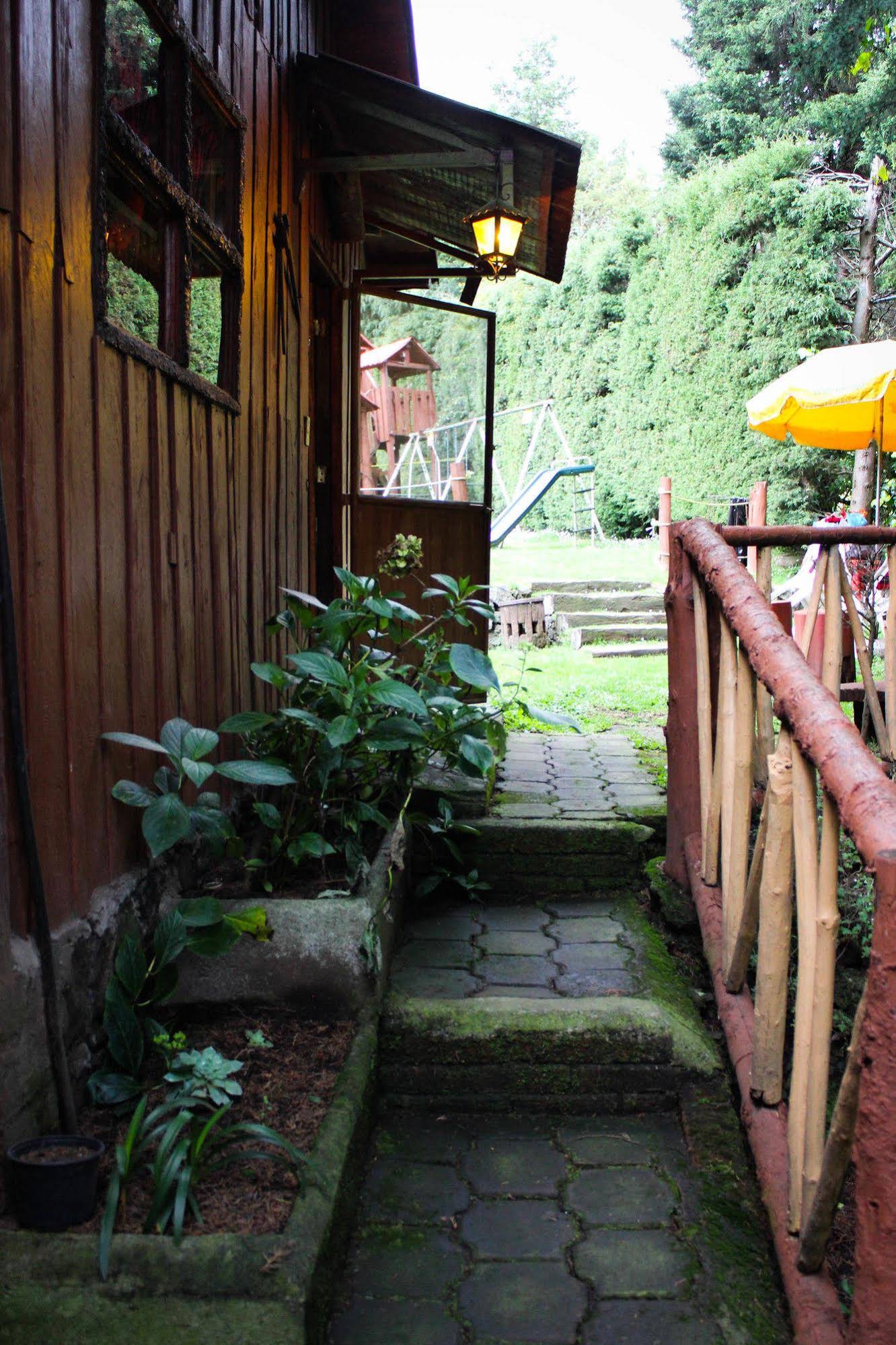 Los Vagones Cabanas Restaurante Bar