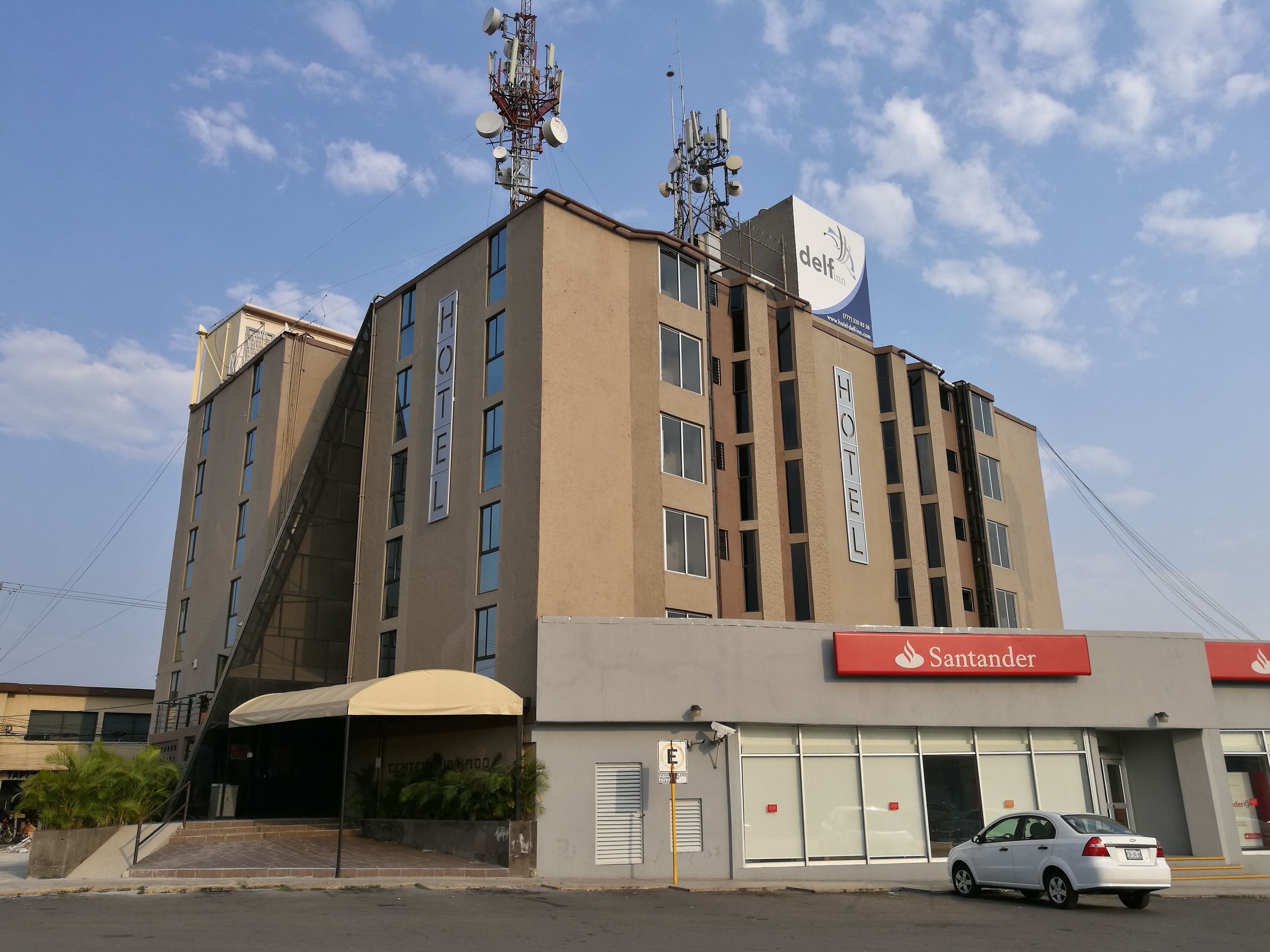 Hotel Delf Inn