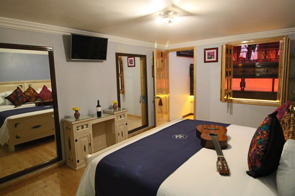 Hotel Parque Mexico Suites