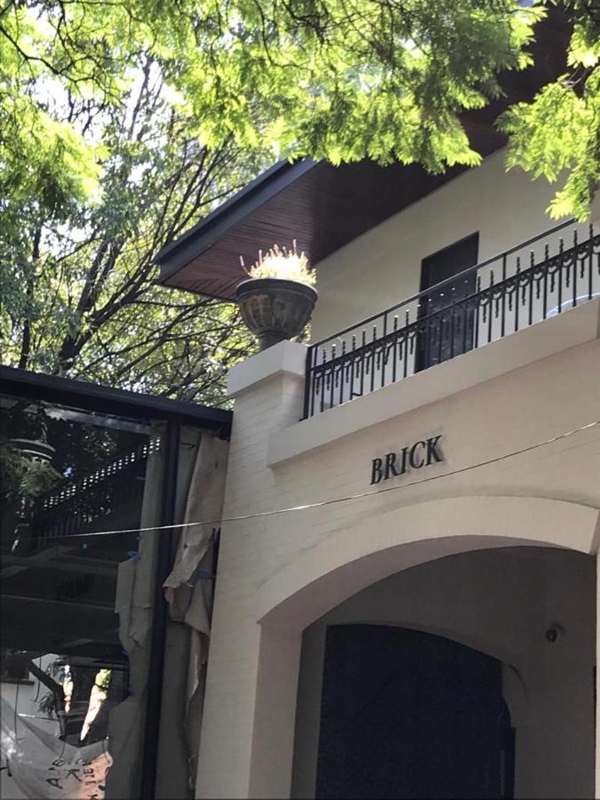 Hotel Brick