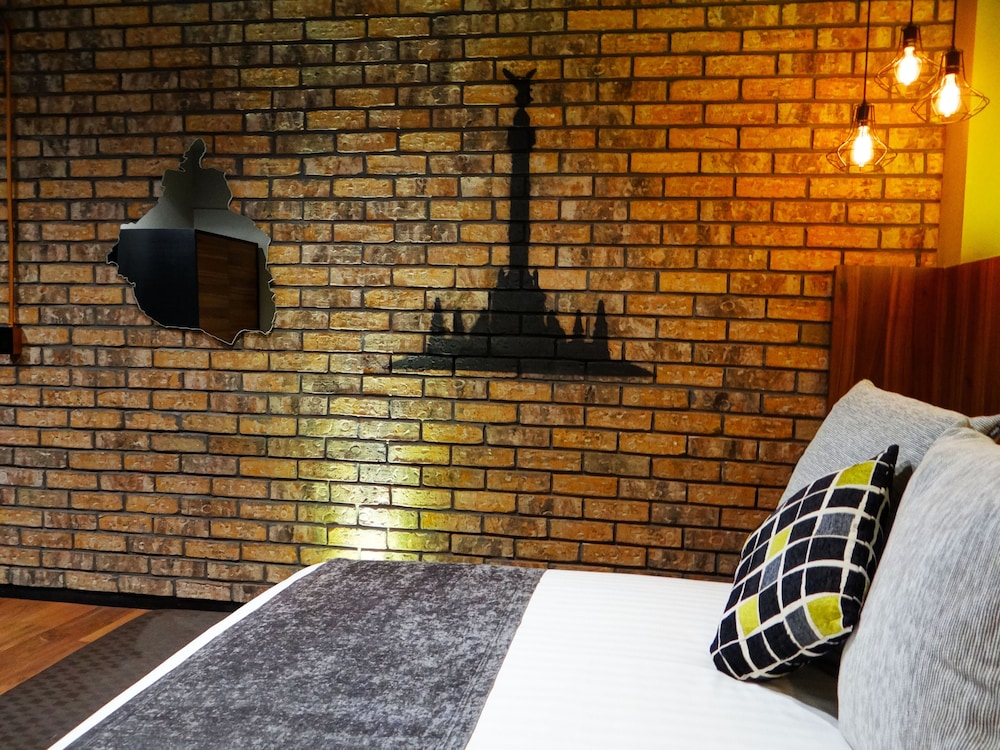 Cadillac Hotel Boutique