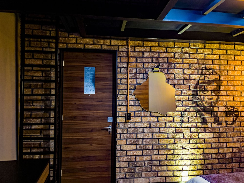 Cadillac Hotel Boutique