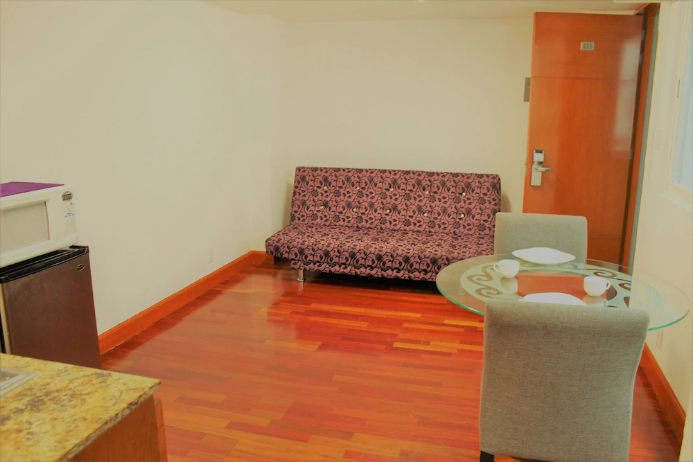 Condesa Suites