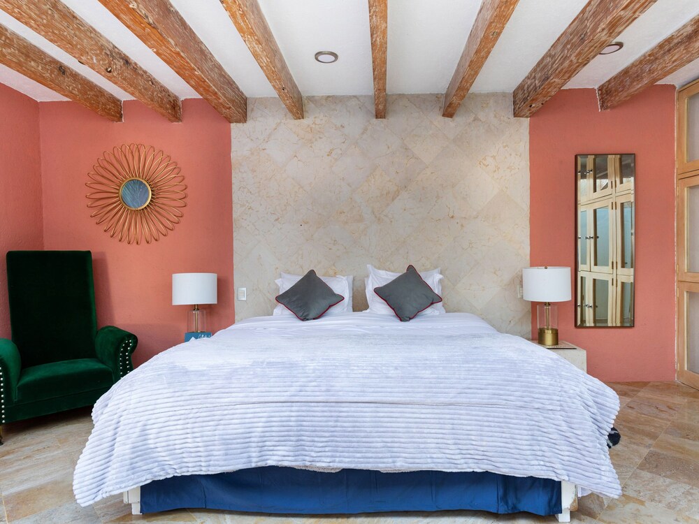 Coyota House by OYO Rooms