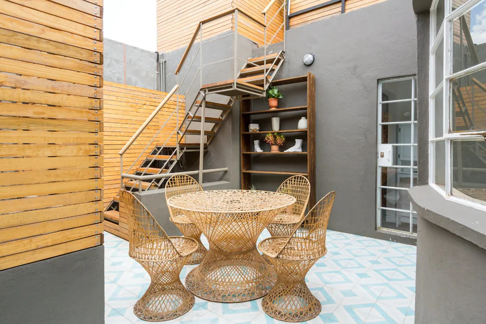 Deco Housing