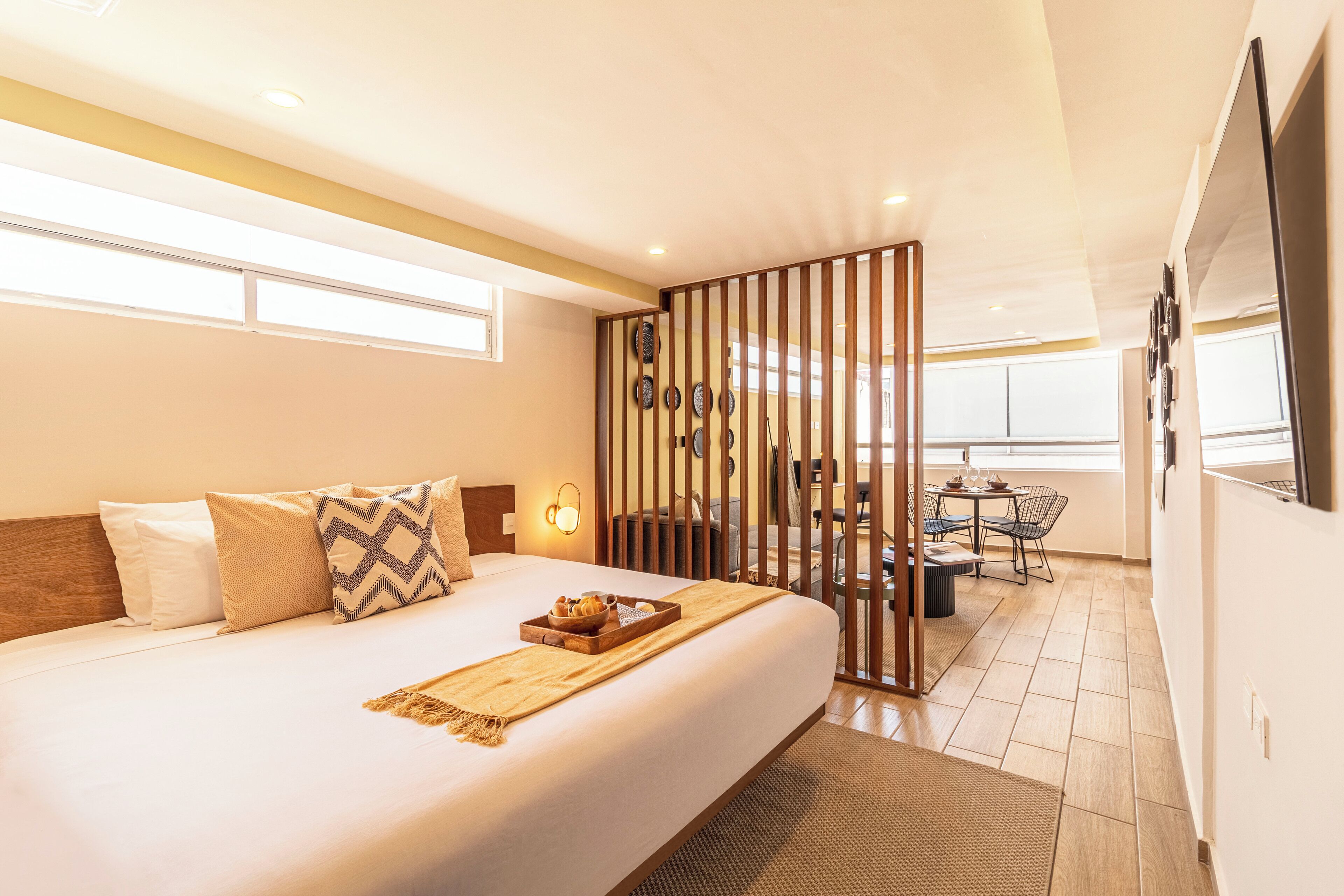 Grand Chapultepec by Kukun