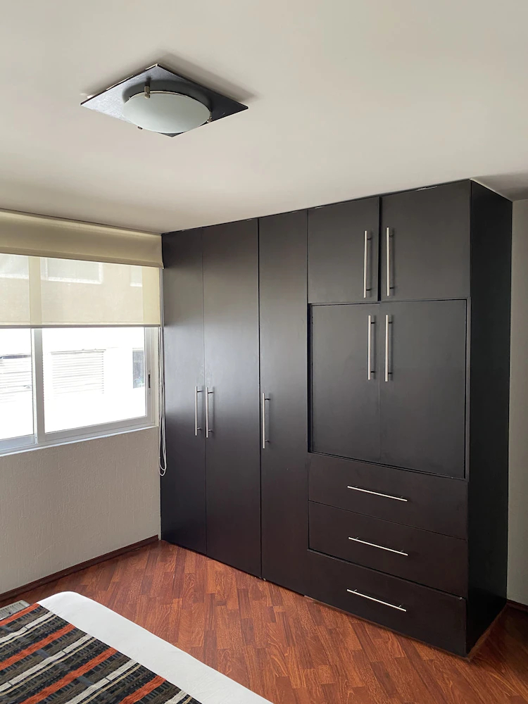 Grupo Kings Suites Chimborazo 567