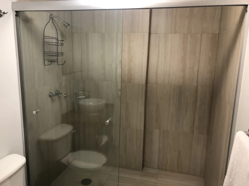 Grupo Kings Suites Horacio 1525
